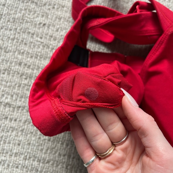 Red Lululemon sports bra - Picture 3 of 5